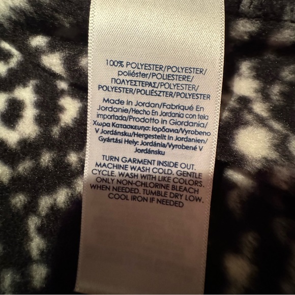 Chaps Women’s Black and White Full Zip Vest Size Medium New With Tags - Picture 14 of 16